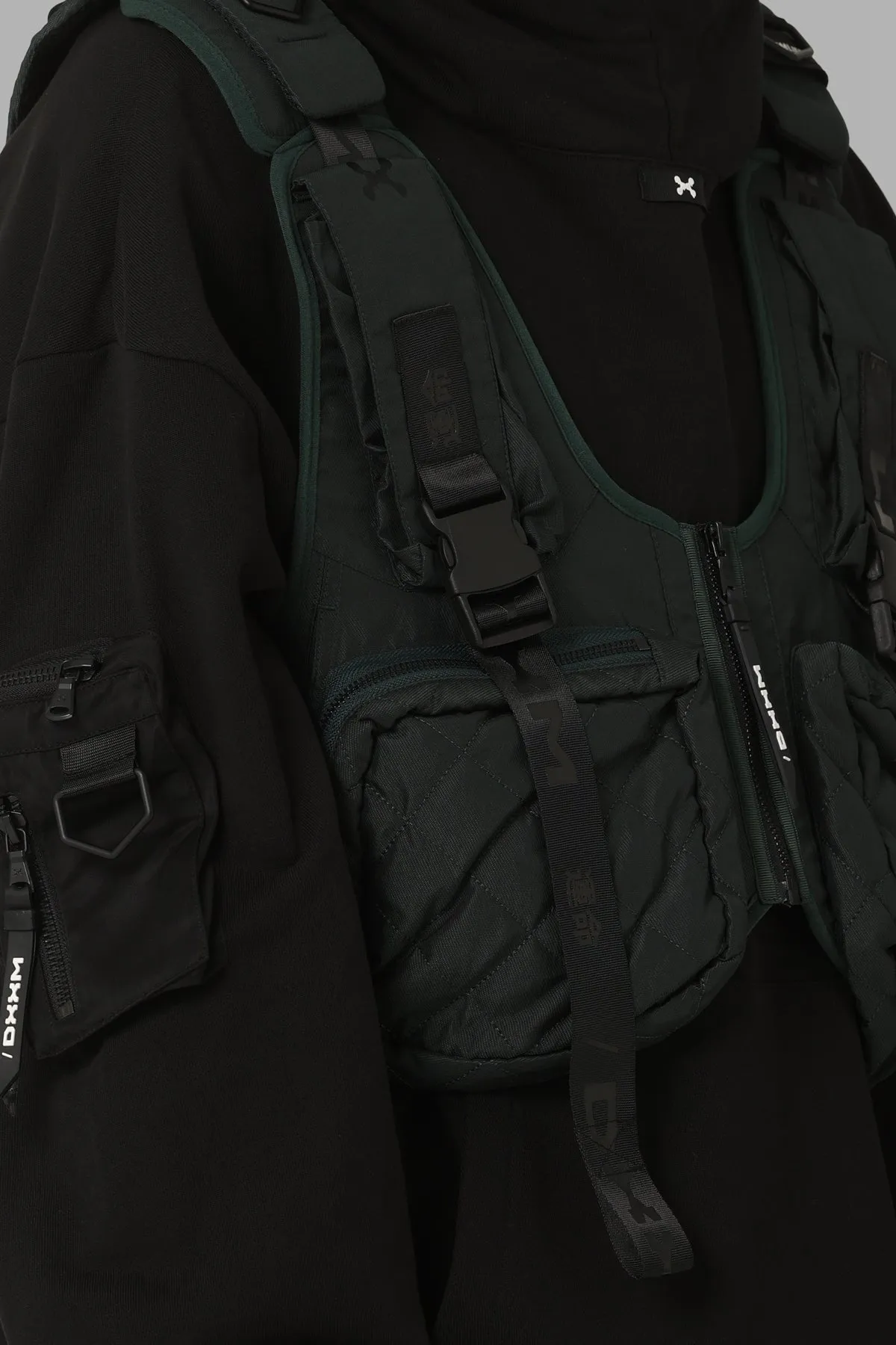 DXXMLife L-3 A Chain$aw Utility Vest Dark Green